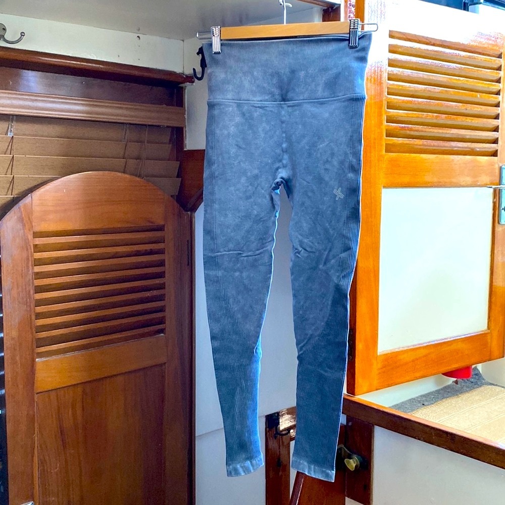 Xexymix indigo blue leggings size Large